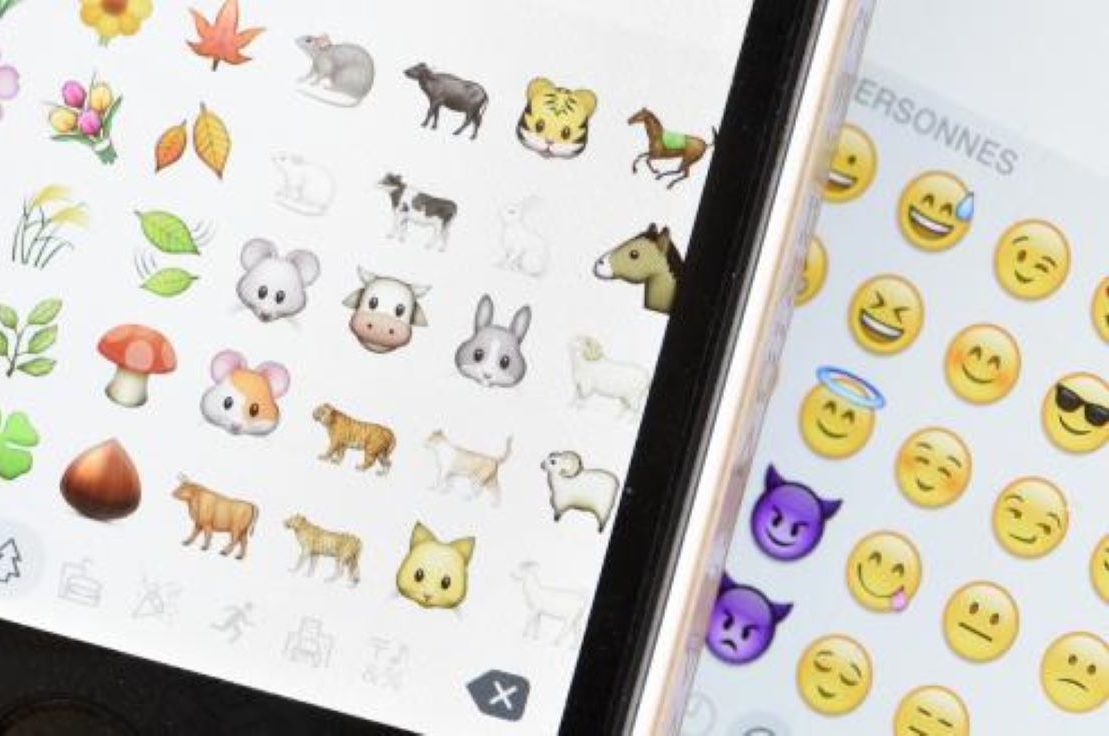 Facebook censure certains emojis jugés trop érotiques