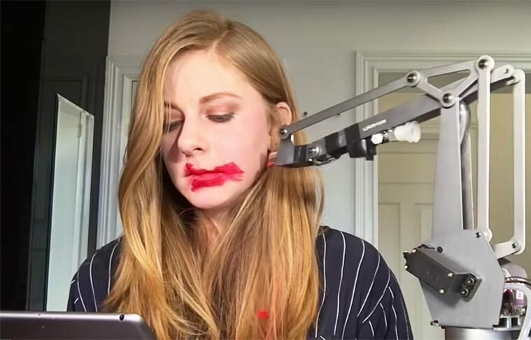 influenth instagram simonegiertz robots 759x486