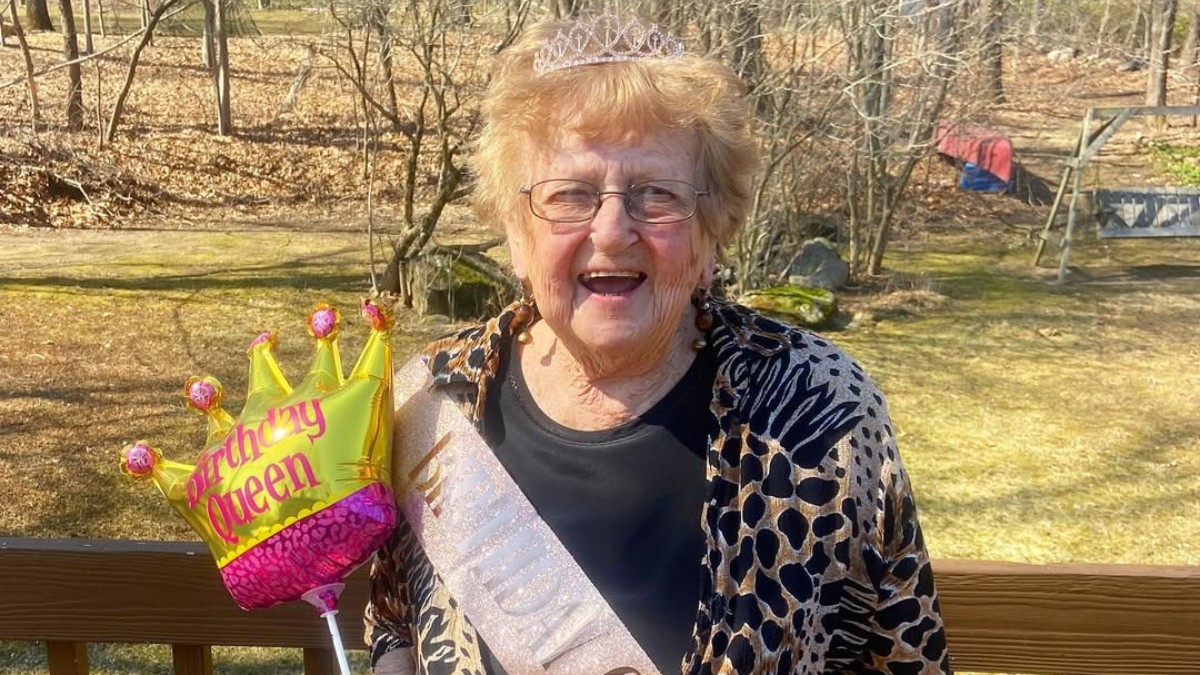 grandma droniak