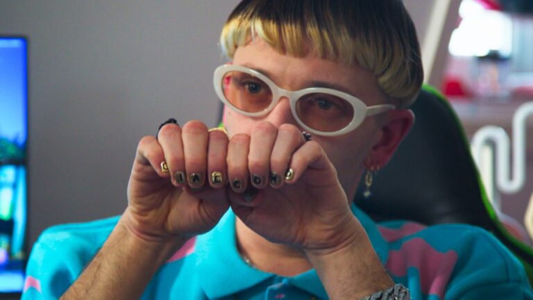 « The Giaccomo » : Tibo InShape, Bastos et Magali Berdah dans une satire des influenceurs