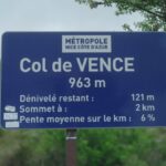 Au col de Vence, le youtubeur « Le Grand JD » enquête sur les ovnis qui alimentent le mystère depuis des décennies